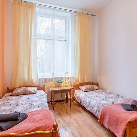Room Near The Center Гданьск Экстерьер фото