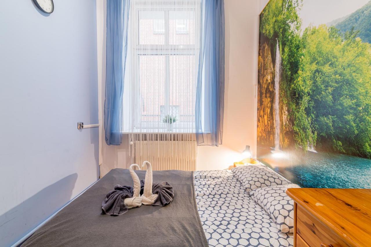 Room Near The Center Гданьск Экстерьер фото