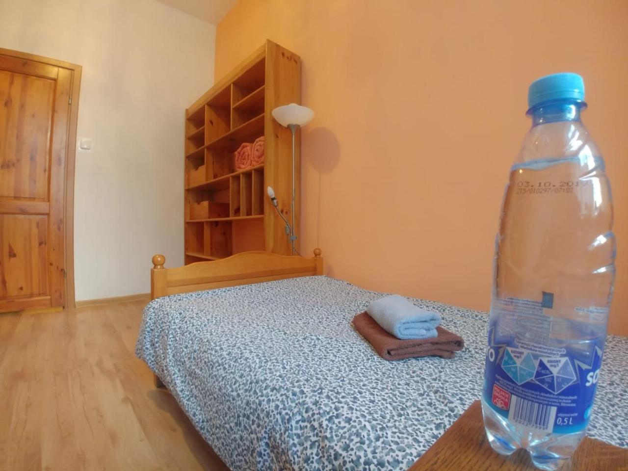 Room Near The Center Гданьск Экстерьер фото